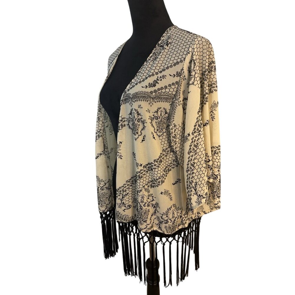 Boho Open Front Kimono With Black Fringe Trim & Floral Print Ivory & Black Light - Picture 9 of 11